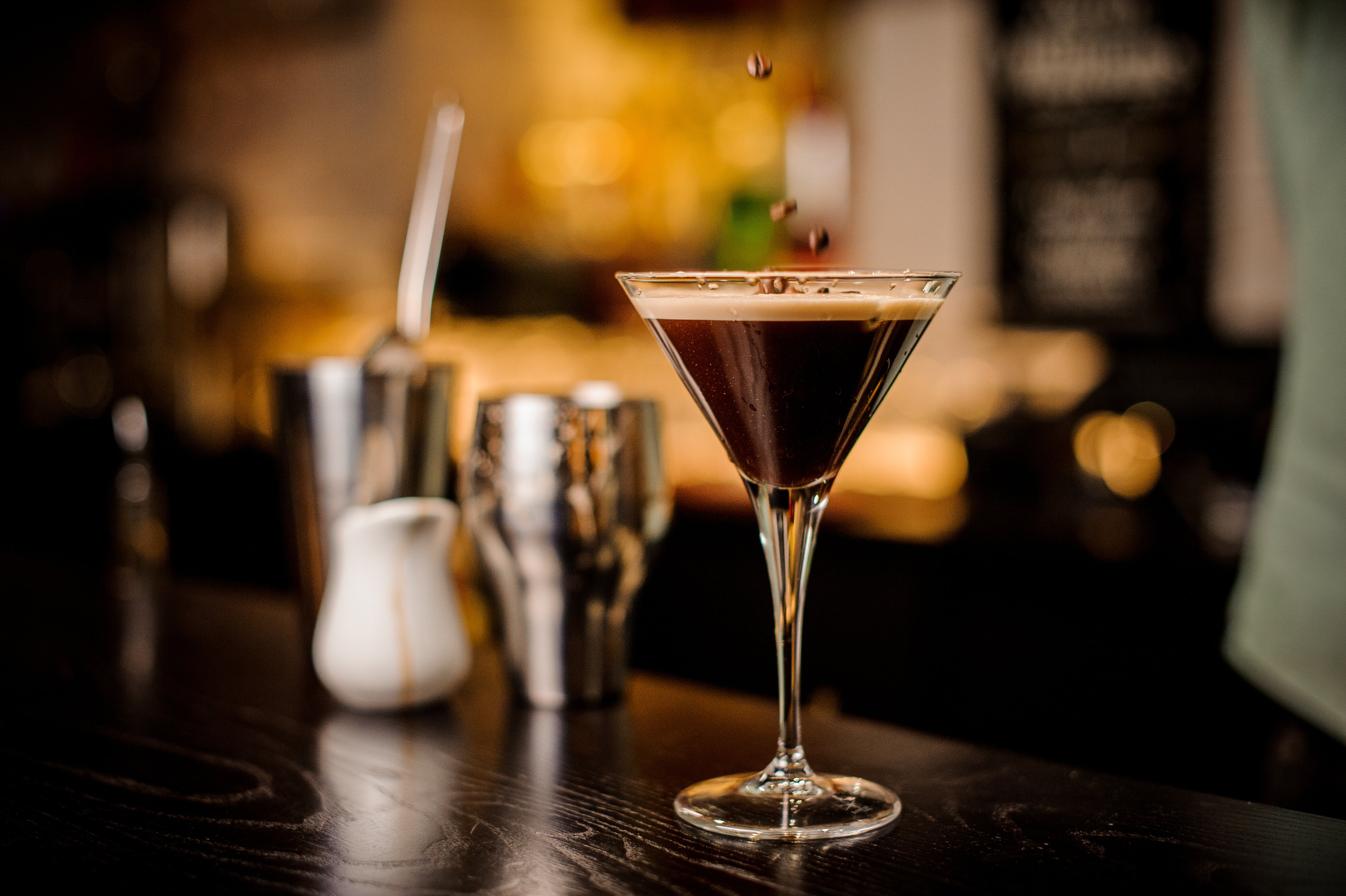 Espresso martini på en bardisk