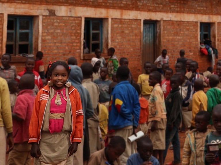 ZOÉGAS sommarkaffe 2025 stöttar skola i Burundi bakgrundsbild