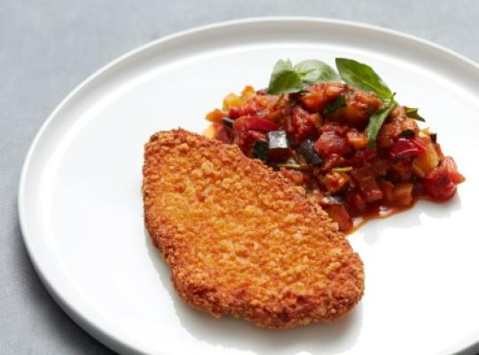 RATATOUILLE MED VEGAN SCHNITZEL OCH BASILIKA