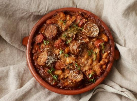 BÖNCASSOULET, VARMA KRYDDOR OCH SENSATIONAL™ SAUSAGE