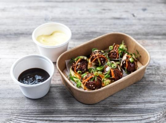 japan-takoyaki-vegan-balls-halsans-kok-takeaway
