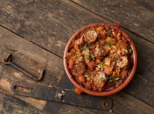 Böncassoulet med varma kryddor och Sensationa Sausage