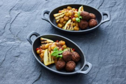 VEGAN BALLS MED GLASERAD GNOCCHI OCH GRILLAD SQUASH