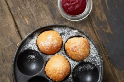 KRISPIGA KROKETTER MED VEGAN MINCE OCH RÖDBETSMARMELAD