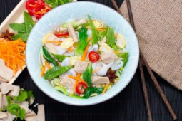 PHO NUDELSOPPA (VEGANSK)