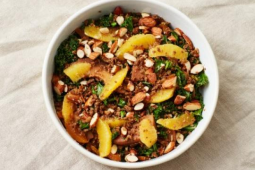 STEKT KÅL, VEGAN MINCE, APELSIN, SYLTAD KVITTEN OCH MANDEL