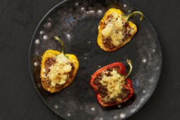 halsans-kok-vegetariske-fyldte-peberfrugter