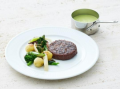 SENSATIONAL™ BURGER MED FÄRSKPOTATIS, BROCCOLINI OCH RAMSLÖKSHOLLANDAISE