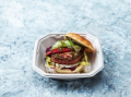 libanon-grilled-sahtar-burger-halsans-kok-opskrift-takeaway