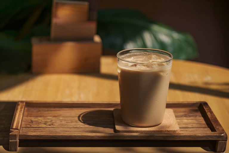 glas med fibermaxxed islatte